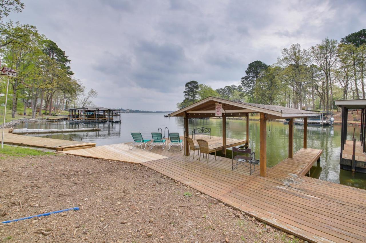 Вилла Cozy Lake Cabin With Dock In Hot Springs Natl Park Lake Hamilton Экстерьер фото